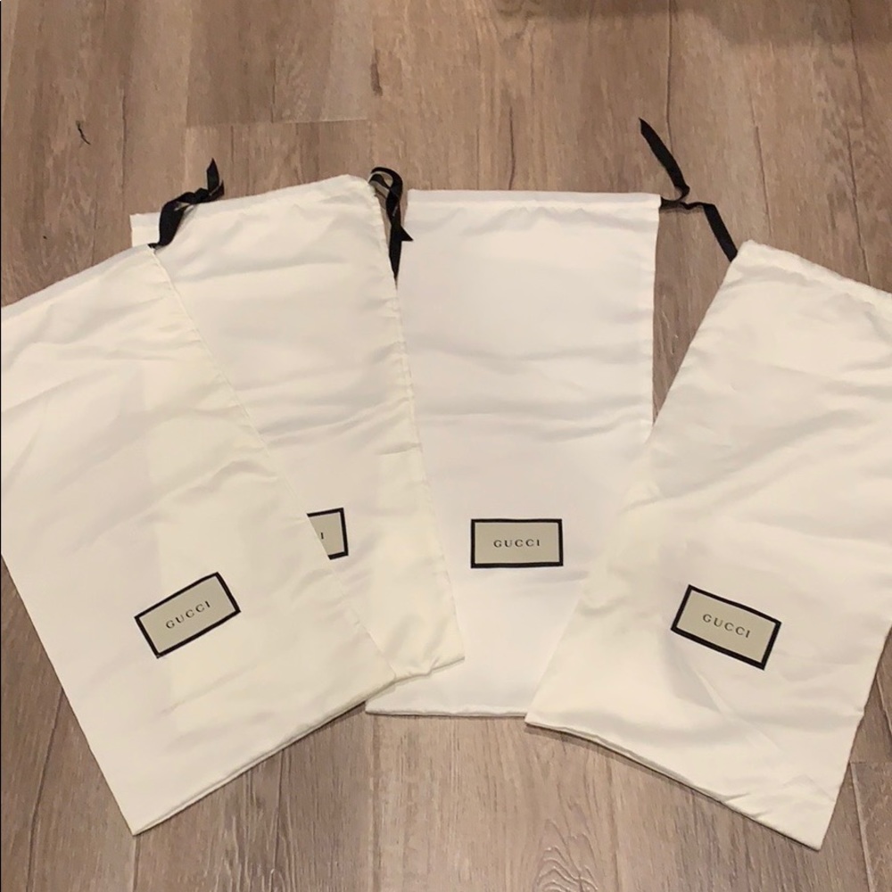 Authentic Gucchi Dust bag 👡100%